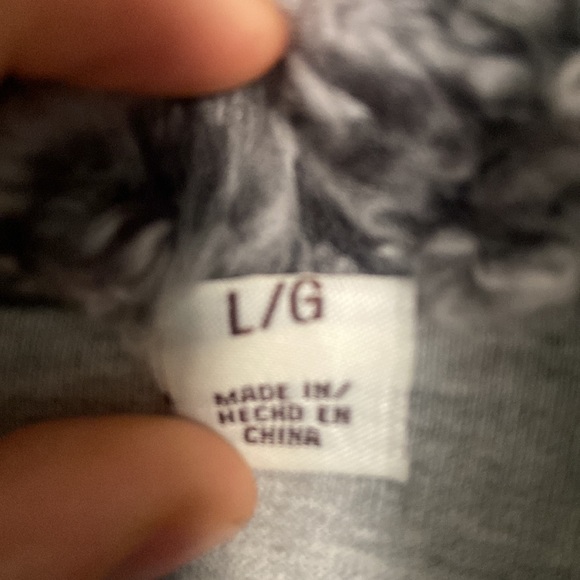 Warm Pullover Sweater - Picture 3 of 6